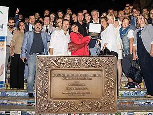 blue-sea-land-dopo-il-messaggio-augurale-del-ministro-degli-affari-esteri-arriva-la-prestigiosa-targa-di-rappresentanza-del-presidente-della-repubblica