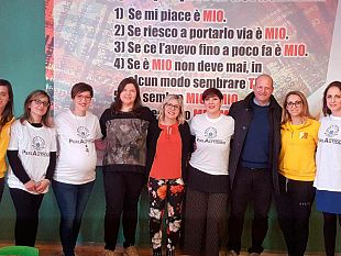 video-dallassociazione-perlautismo-e-fattore-30-laugurio-di-un-impegno-sociale-concreto-con-blue-christmas