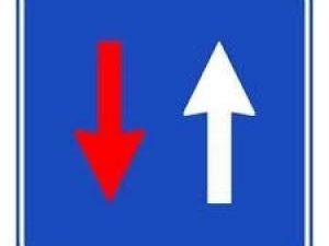 marsala-via-sirtori-collocata-nuova-segnaletica-torna-il-doppio-senso