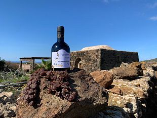 il-passito-della-solidarieta-a-sostegno-dei-futuri-protagonisti-della-viticoltura-eroica-di-pantelleria