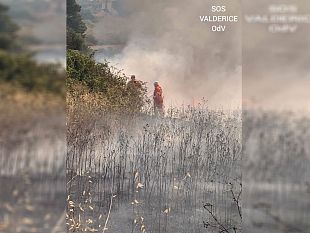 valderice-incendio-in-corso-in-contrada-lentina