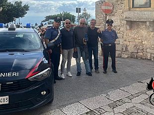 trapani/erice-turista-si-allontana-dal-gruppo-e-si-perde-ritrovato-dai-carabinieri