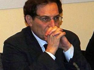 crocetta-resiste-al-via-la-rivoluzione-del-trasformismo-e-dei-poltronieri