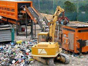 mazara-corsa-contro-il-tempo-per-la-differenziata-la-giunta-cristaldi-impieghera-anche-l-ex-immobile-confiscato-alla-mafia-della-stella-d-oriente