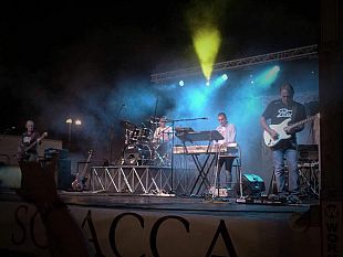 amici-per-sempre-venerdi-in-piazza-favoroso-a-tre-fontane-cover-band-dei-pooh-in-concerto