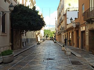 trapani-arriva-il-natale-in-citta-prime-luminarie-al-centro-storico