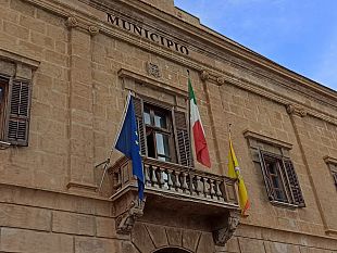 lamministrazione-comunale-di-favignana-avvia-la-manutenzione-di-scuole-edifici-pubblici-e-strade