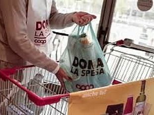 una-raccolta-di-prodotti-alimentari-per-le-comunita-alloggio-per-minori