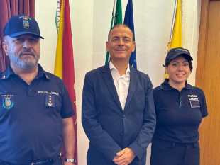 mazara-accolta-in-comune-lagente-di-polizia-municipale-caterina-cavalca
