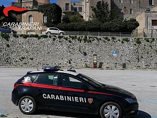 trapani/trapani-cede-una-dose-ma-non-si-accorge-dei-carabinieri-arrestato-giovane