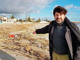 video-mazara-detriti-dal-fiume-delia-a-tonnarella-adesso-chi-pulisce-il-taglialegna