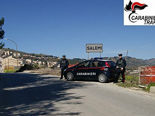 salemi-si-fingono-clienti-rubano-un-anello-gioielleria-denunciati