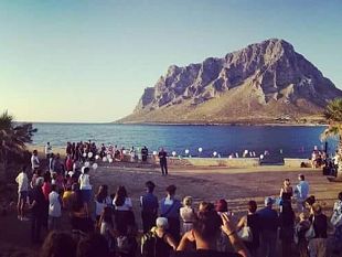 custonaci-un-flash-mob-per-ricordare-paolo-borsellino