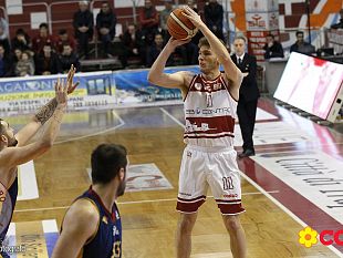 vittoria-di-cuore-la-pallacanestro-trapani-batte-la-capolista-roma