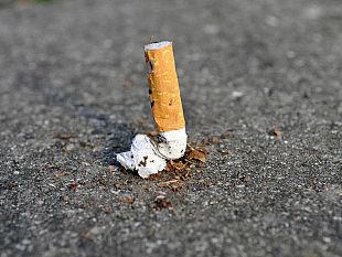 m5s-mazara-mozione-dei-consiglieri-comunali-pipitone-coronetta-fullone-riguardante-labbandono-mozziconi-sigarette-in-strada