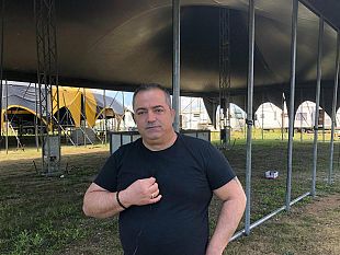 video-il-circo-bloccato-a-castelvetrano-emergenza-cibo-e-medicine-aiutateci