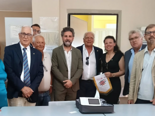 petrosino-il-rotaract-dona-elettrocardiografo-al-poliambulatorio