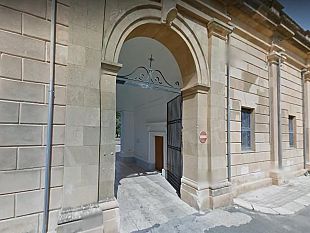 cimitero-comunale-danneggiati-alcuni-lucchetti-dei-cancelli-di-ingresso