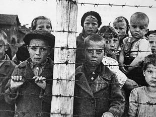 la-shoa-fu-non-solo-la-catastrofe-di-un-popolo-ma-la-catastrofe-dellumanita-stessa