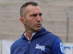 lakragas-allenata-da-terranova-e-la-squadra-che-in-italia-ha-subito-meno-reti