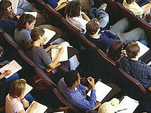 castelvetrano-l-amministrazione-ospitera-60-studenti-dell-istituto-per-geometri-per-degli-stage-formativi