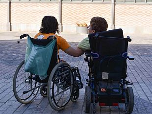 invito-i-candidati-a-sindaco-per-un-giro-in-carrozzella-per-le-vie-di-castelvetrano-e-delle-borgate