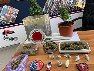 marsala-i-carabinieri-trovano-droga-e-munizioni-illegalmente-detenute-un-arresto-e-una-denuncia