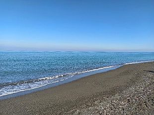 soccorse-due-ragazze-trascinate-al-largo-dalle-correnti