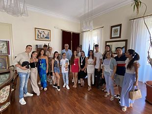 il-sindaco-lentini-e-lassessora-ventimiglia-ricevono-i-vincitori-dei-campionati-italiani-di-danza-sportiva