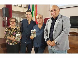 video-il-tesoro-di-capitan-ciccio-sulle-pagine-scritte-dalla-prof-vincenza-maria-anselmo