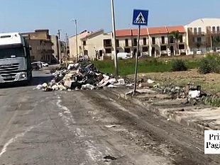 video-ripulite-dai-rifiuti-le-vie-manganelli-e-vento