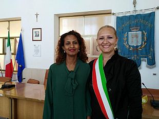 petrosino-conferita-la-cittadinanza-italiana-ad-una-giovane-donna-originaria-dell-eritrea