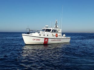 guardia-costiera-di-mazara-evacuazione-medica-in-mare-per-un-cittadino-francese