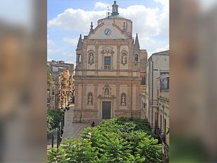 alcamo-tornano-in-funzione-lorologio-e-le-campane-della-chiesa-del-collegio