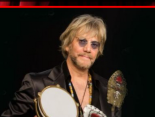 campobello-il-18-aprile-lomaggio-di-tony-esposito-a-pino-daniele