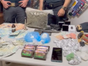 marsala-scoperto-supermarket-della-droga-in-una-roulotte-un-arresto-e-un-denunciato-dalla-guardia-di-finanza