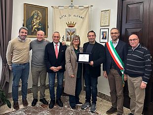 alcamo-100-anni-di-film-sul-grande-schermo-riconoscimento-per-il-cinema-esperia