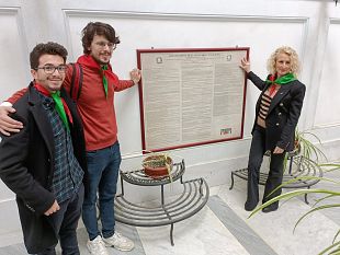 trapani-anpi-dona-al-comune-una-copia-anastatica-della-costituzione-italiana