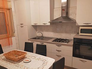 mazara/marsala-natale-diverso-per-famiglia-accolta-in-casa-fraterna-della-diocesi