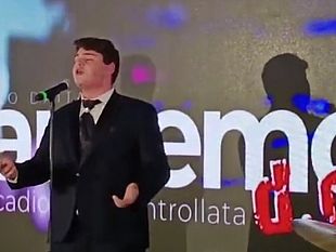 sanremo-il-giovane-tenore-pacecoto-vito-vasile-sul-palco-di-casa-sanremo