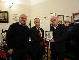 mazara-incontro-tra-il-sindaco-cristaldi-ed-il-nuovo-dirigente-del-commissariato-di-polizia-squillaci