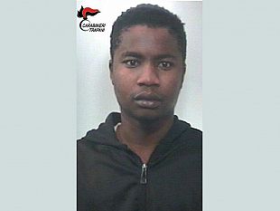 petrosino-armato-di-coltello-rapina-una-sua-connazionale-i-carabinieri-arrestano-un-richiedente-asilo-nigeriano