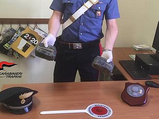 trapani-altro-ritrovamento-di-droga-sulle-coste-trapanesi-sequestro-dei-carabinieri