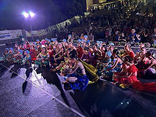 standing-ovation-per-gli-atleti-della-antonel-dance-in-scena-al-franchi-ingrassia-di-triscina