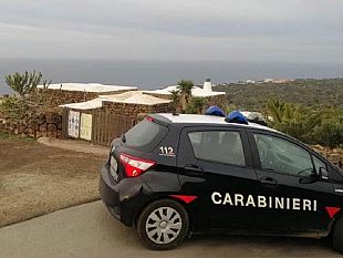 trapani/pantelleria-e-ubriaco-ma-continuano-a-servigli-alcolici-25enne-arrestato