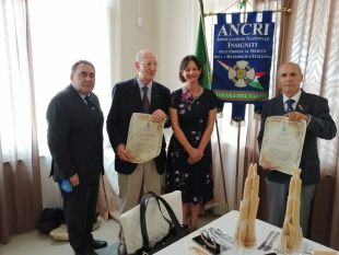 pergamena-celebrativa-al-sindaco-emerito-avv-nicolo-vella