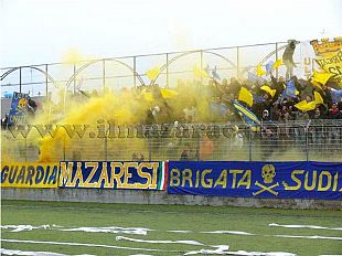mazara-calcio-brigata-sudista-vi-invitiamo-a-dimettervi-tutti-altrimenti-diserteremo-la-curva