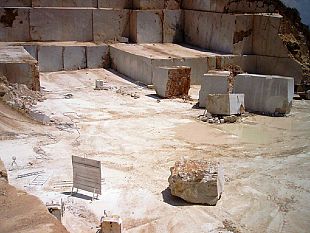 custonaci-presentata-interrogazione-alla-commissione-europea-per-la-tutela-del-bacino-marmifero-di-custonaci