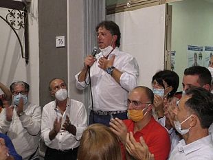 il-sindaco-castiglione-a-campobello-ha-vinto-il-voto-libero-la-democrazia-e-la-condivisione