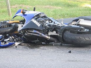 incidente-motoclistico-sulla-strada-per-zangara-32enne-palermitano-perde-la-vita-ferito-il-passeggero